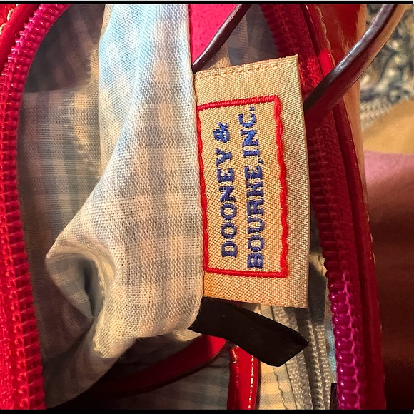 Dooney and Bourke Handbag LIKE NEW - Picture 6 of 7